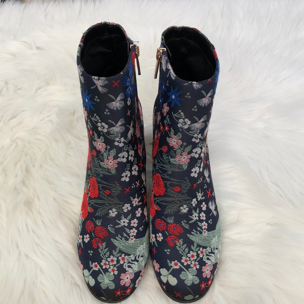 Indigo rd. Flower Booties - Picture 3 of 4